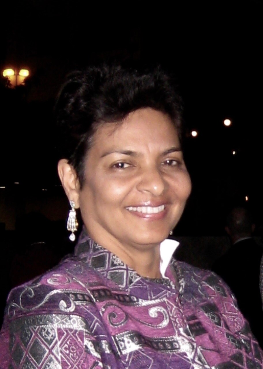 Lorraine Moos